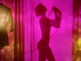 Мишель Ларок голая – Серийная любовница (1998) #1