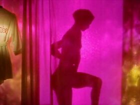 Мишель Ларок голая – Серийная любовница (1998) #2