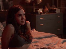 Майя Митчелл секси – Фостеры s05e07 (2018)