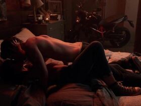 Майя Митчелл секси – Фостеры s05e07 (2018) #7