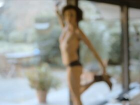 Мария Шрадер голая – Забывая себя (2014) #5