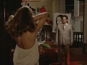 Барбара Бах голая – Невезучий папарацци (1977) #1