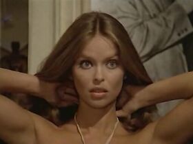 Барбара Бах голая – Невезучий папарацци (1977) #2