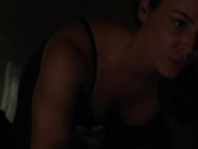 Агнес Брукнер секси, Сандрин Холт секси – The Returned s01e07 (2015) #6