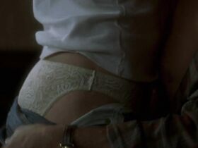 Кристин Скотт Томас секси – Паутина лжи (1999) #2