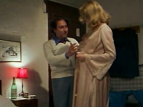 Элизабет Тернер голая – Докторша под простыней (1976) #2