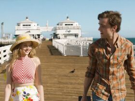 Карсон Мейер секси, Бьянка А. Сантос секси, Памела Андерсон секси, Молли Рингуолд секси – SPF-18 (2017) #17