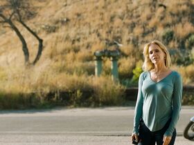 Карсон Мейер секси, Бьянка А. Сантос секси, Памела Андерсон секси, Молли Рингуолд секси – SPF-18 (2017) #18