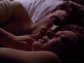 Керри Фокс голая – Последняя татуировка (1994) #6