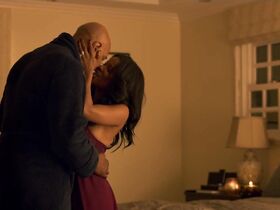 Киша Шарп секси – Смертельное оружие s01e01 (2016) #2