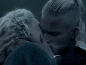 Джорджия Хёрст секси – Викинги s03e06 (2015) #3