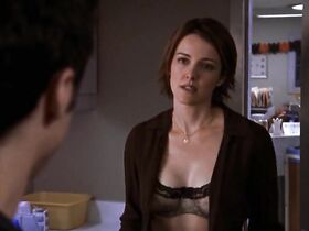 Криста Миллер секси – Клиника s01e06 (2001) #2