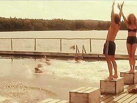 Дайан Лэйн секси, Элизабет Перкинс секси, Джули Уорнер секси, Кимберли Уильямс-Пэйсли секси – Бабье лето (1993) #3