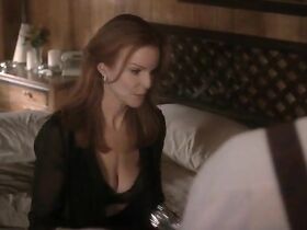 Марсия Кросс секси – Отчаянные домохозяйки s06e03 (2004) #1