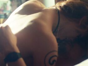 Мириам Леоне голая – Любовь под домашним арестом (2019)