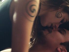 Мириам Леоне голая – Любовь под домашним арестом (2019) #2