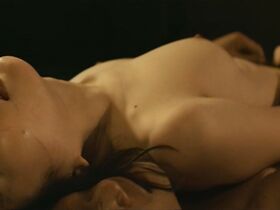 Се Ах Хан голая, Юн Джи-мин голая – Тайный роман (2014) #28