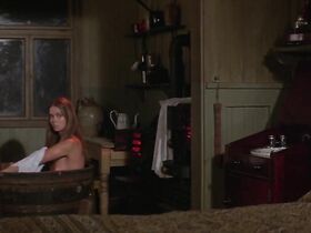 Барбара Бах голая – Отряд 10 из Навароне (1978) #2