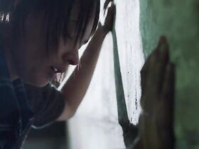 Карла Кроум секси – Мимо цели s01e03 (2012) #6