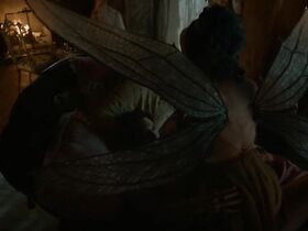 Карла Кроум голая – Карнивал Роу s01e01 (2019) #3