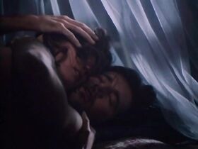 Торри Хиггинсон голая – Погоня за памятью (1996) #6