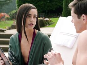 София Карсон секси – Милые обманщицы: Перфекционистки s01e01 (2019)