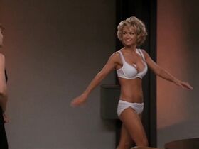 Келли Карлсон секси, Джессика Коллинз секси – Части тела s06e08 (2010) #1