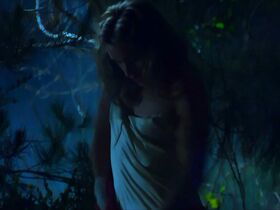 Элис Энглерт секси – Рэтчед s01e03, e06 (2020) #4