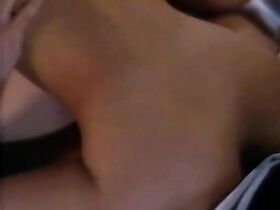 Линда Блэр секси – Глаза за окном спальни 2 (1989) #5