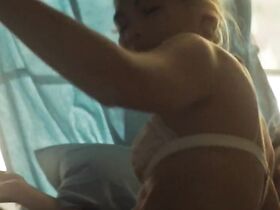 Хейли Киёко секси – XOXO (2016) #4