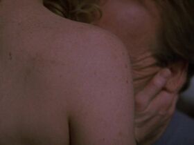 Сюзанна Томпсон секси – Стрекоза (2002) #4