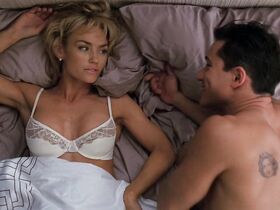 Келли Карлсон секси – Части тела s06e06 (2010)