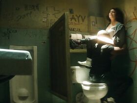 Илана Глейзер секси – Рождество (2015) #1