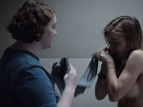 Кендра Стауб секси – Комната 104 s04e06 (2020)