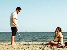 Дженна Б. Келли секси, Клэр Форлани секси – Ценный груз (2016) #1