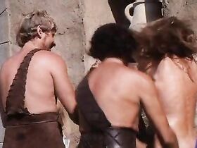 Мари Луиз голая – Арена (1974) #3