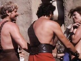 Мари Луиз голая – Арена (1974)