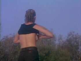 Дениз Кросби секси – Механические убийцы (1986)