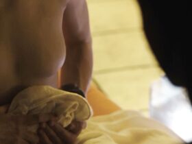 Аманда Коллин голая – Воспитанные волками s01e01 (2020) #11