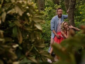 Линдси Горт секси – Самозванец s01e07 (2015)