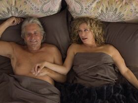 Нэнси Трэвис секси – Метод Комински s01e05 (2018)