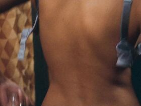 Джессика Лукас секси – Большие мамочки: Сын как отец (2011) #3