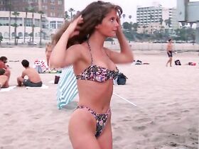 А.Дж. Ленджер секси – Спасатели Малибу s02e09 (1991)