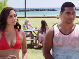 Миган Рат секси – Гавайи 5.0 s10e01 (2019)