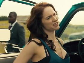 Мелани Скрофано секси – Вайнона Эрп s01e01 (2016) #5