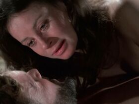 Сара Майлз голая – Моряк, который потерял милость моря (1976) #20