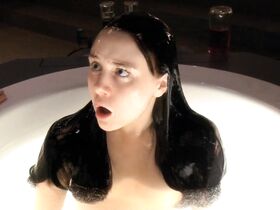 Алессандра Торресани секси – Каприка s01e18 (2010) #3