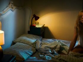 Федерика Флавони голая, Николетта Романофф голая, Микаэла Рамаццотти секси – Лучшие годы (2020) #24