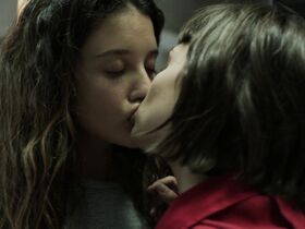 Мария Педраса секси, Урсула Корберо секси – Бумажный дом s01e08 (2017) #4