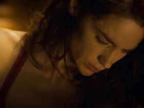 Мелани Скрофано секси – Вайнона Эрп s01e09 (2016) #5